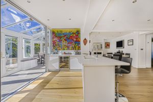 Photo 27- click for photo gallery